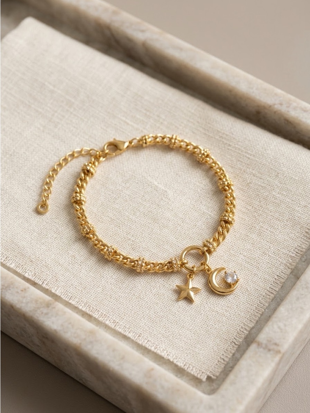 14K Gold Filled Star & Moon Charm Chain Bracelet. 7-8 Inches Adjustable